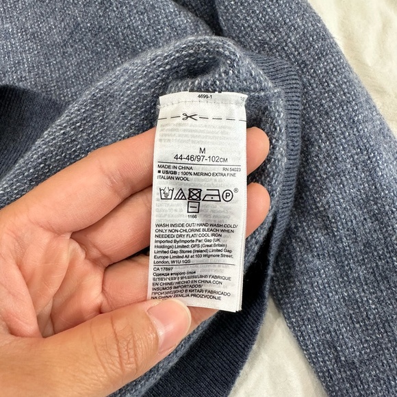 BANANA REPUBLIC ITALIAN MERINO YARN BY BARUFFA - Picture 6 of 6